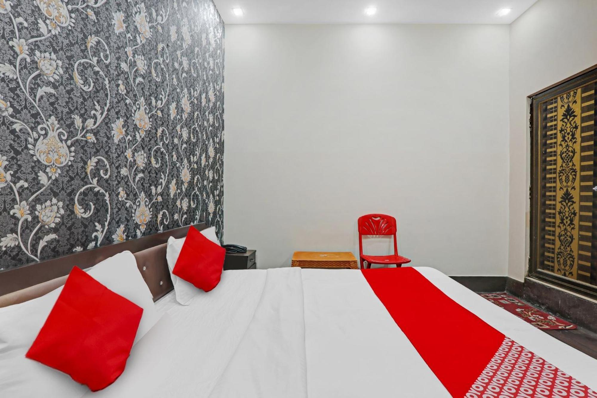 Hotel O New Pacifica Grand Near Phoenix United Лакхнау Экстерьер фото