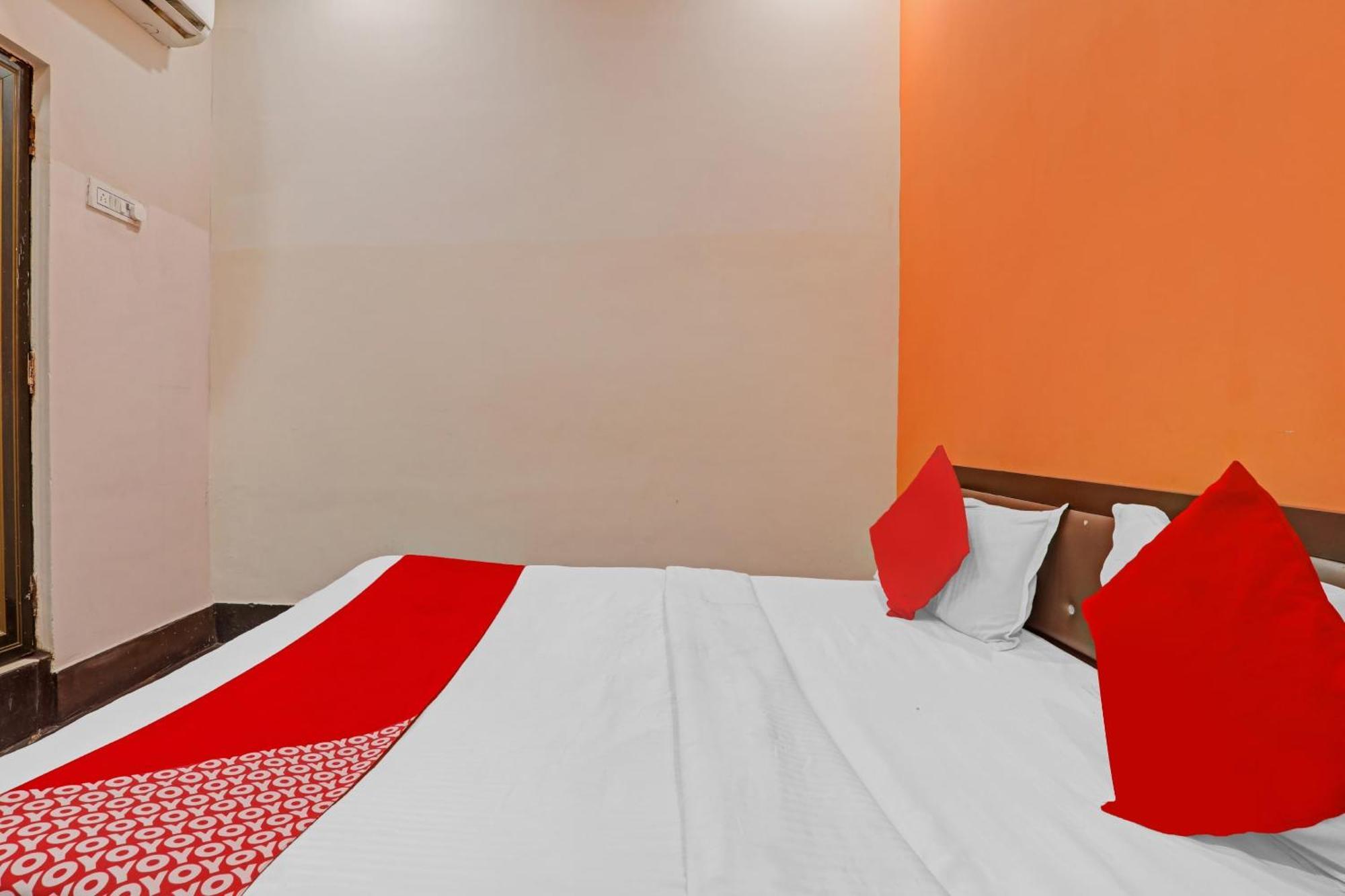 Hotel O New Pacifica Grand Near Phoenix United Лакхнау Экстерьер фото